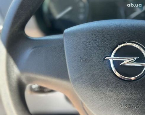 Opel Vivaro 2020 - фото 26