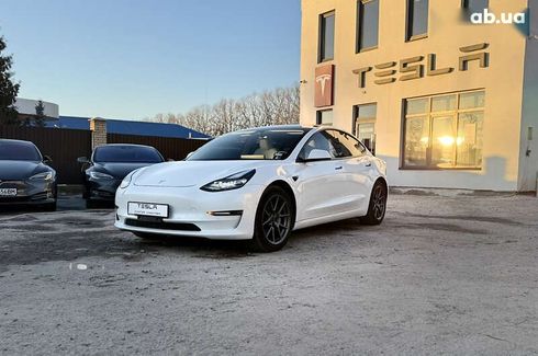 Tesla Model 3 2021 - фото 10