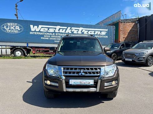 Mitsubishi Pajero Wagon 2018 - фото 3
