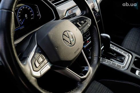 Volkswagen Passat 2021 - фото 15