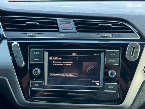 Volkswagen Touran 2018 бежевый - фото 31