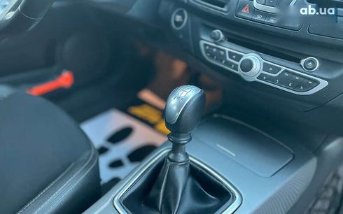 Renault Laguna 2012 - фото 14