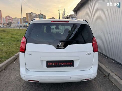 Peugeot 5008 2016 - фото 12