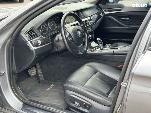 BMW 5 серия 2015 - фото 17