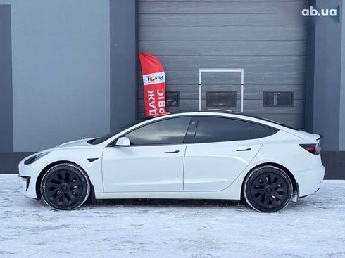 Tesla Model 3 2022 - фото 6