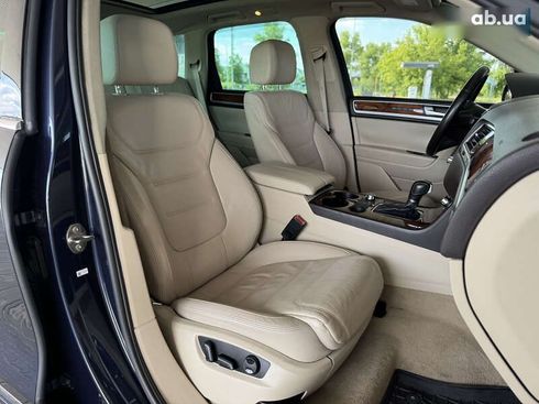 Volkswagen Touareg 2010 - фото 27