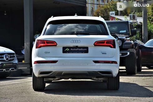 Audi Q5 2017 - фото 15