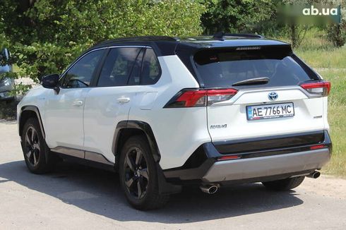 Toyota RAV4 2019 - фото 13