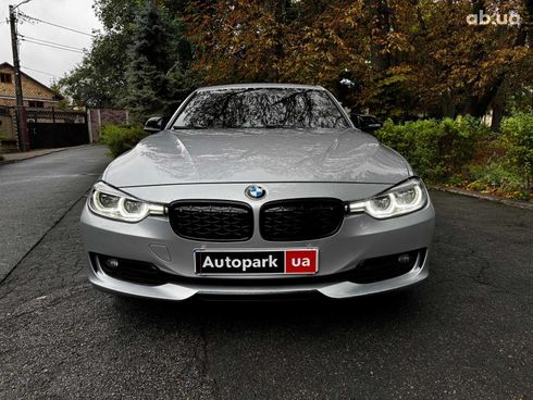 BMW 3 серия 2012 серый - фото 2