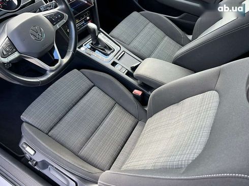 Volkswagen Passat 2021 - фото 28