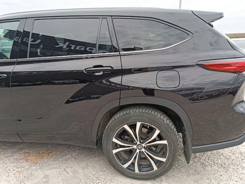 Toyota Highlander 2021 коричневый - фото 13