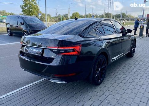 Skoda Superb 2020 - фото 11