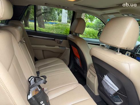 Hyundai Santa Fe 2012 красный - фото 23