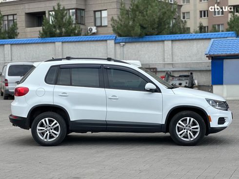 Volkswagen Tiguan 2016 белый - фото 4