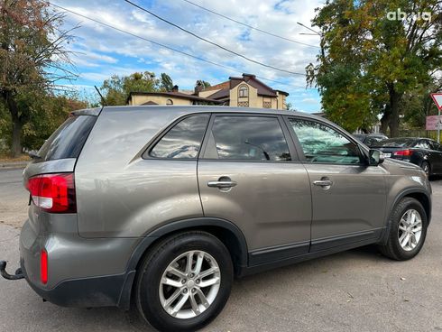 Kia Sorento 2014 серый - фото 19