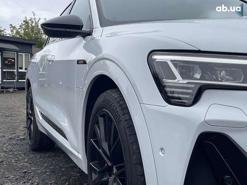 Audi E-Tron 2022 - фото 10