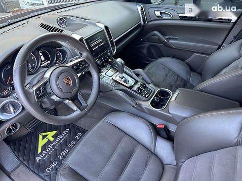 Porsche Cayenne 2016 - фото 14