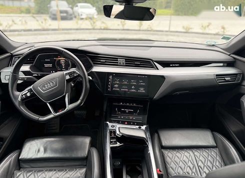 Audi E-Tron 2021 - фото 12