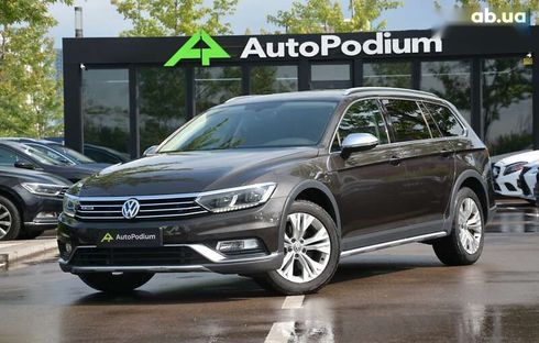 Volkswagen passat alltrack 2017 - фото 6
