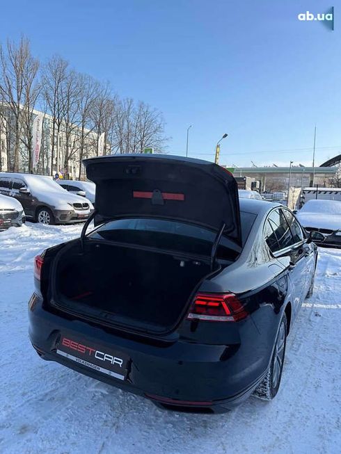 Volkswagen Passat 2020 - фото 25