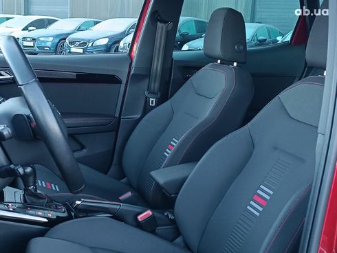 SEAT Arona 2018 красный - фото 30