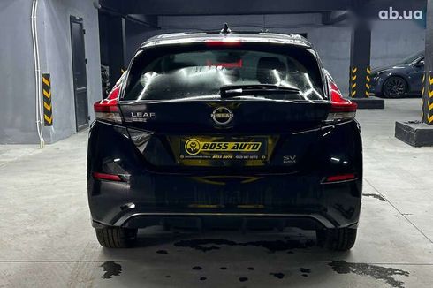 Nissan Leaf 2022 - фото 5