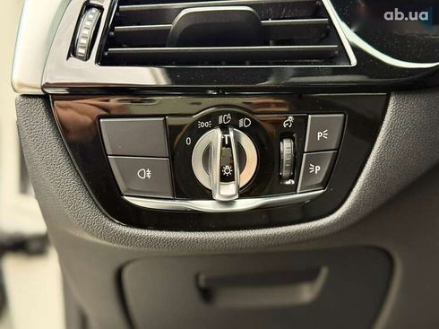 BMW M5 2022 - фото 19