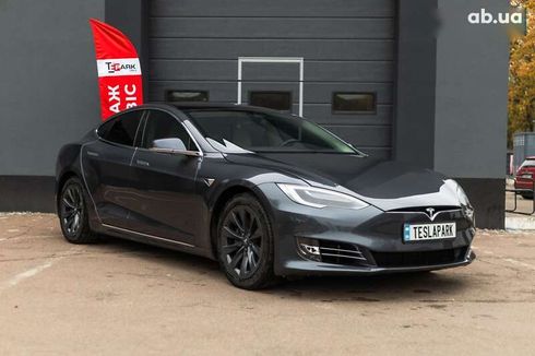 Tesla Model S 2018 - фото 10