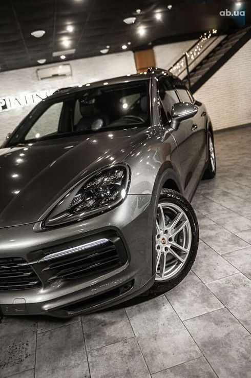 Porsche Cayenne 2018 - фото 25