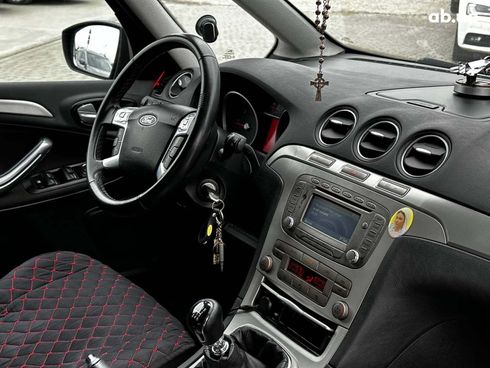 Ford Galaxy 2010 черный - фото 30