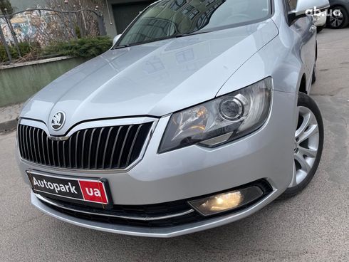 Skoda Superb 2014 серый - фото 9