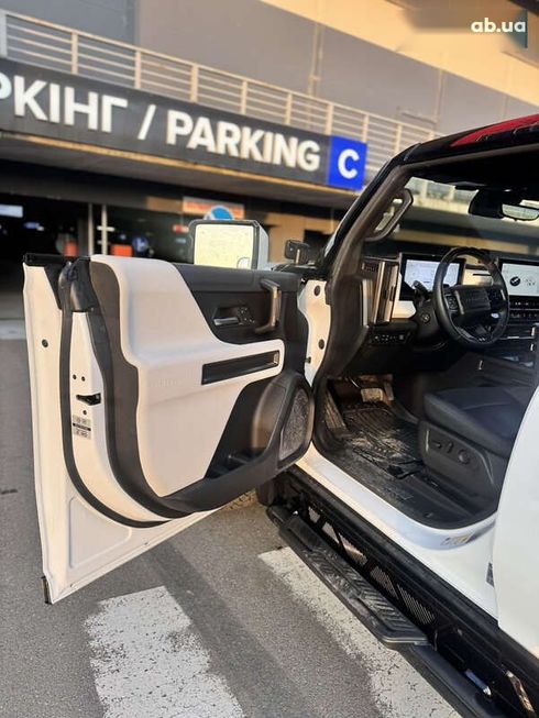 GMC Hummer EV 2023 - фото 28