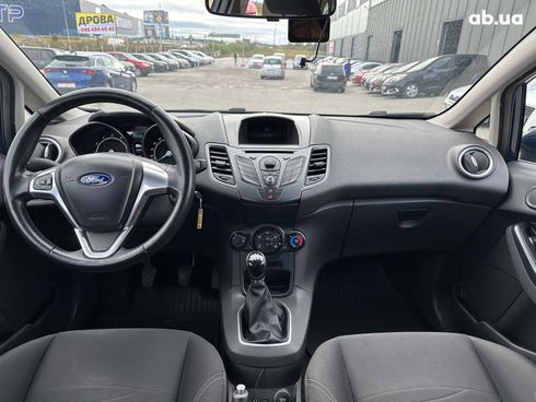 Ford Fiesta 2014 синий - фото 13