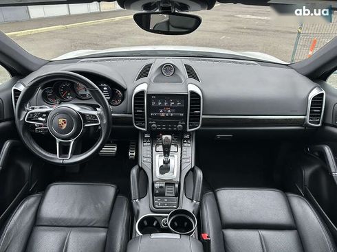 Porsche Cayenne 2016 - фото 21