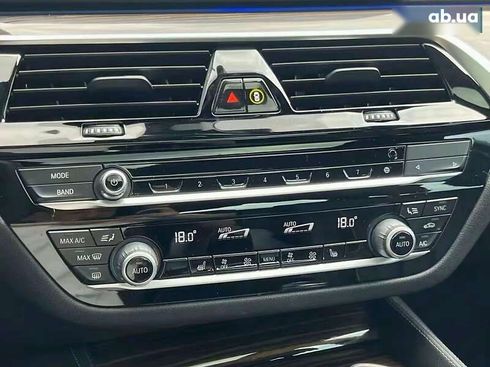BMW 5 серия 2021 - фото 15