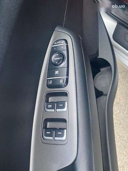 Kia K5 2017 - фото 13