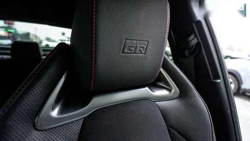 Toyota C-HR 2023 - фото 20