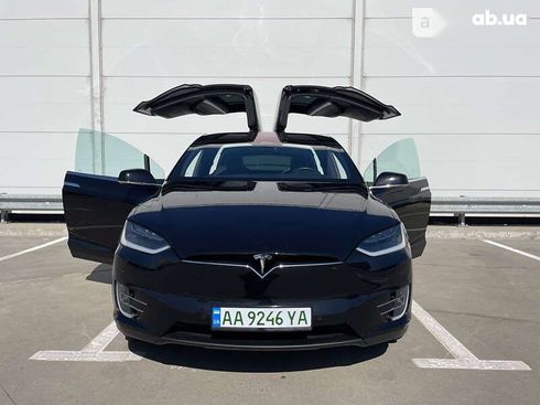 Tesla Model X 2018 - фото 13