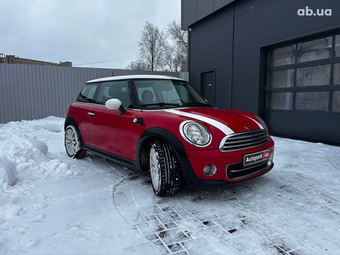 MINI Hatch 2010 красный - фото 7