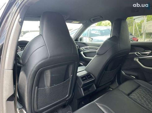 Audi E-Tron 2022 - фото 20