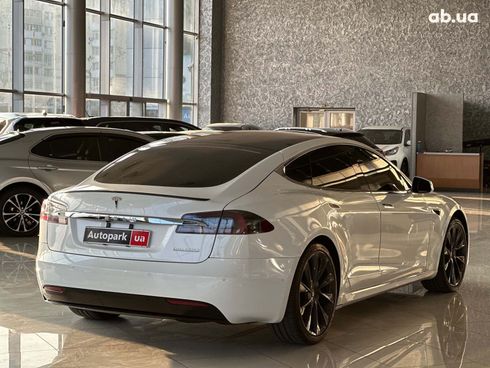 Tesla Model S 2019 белый - фото 7