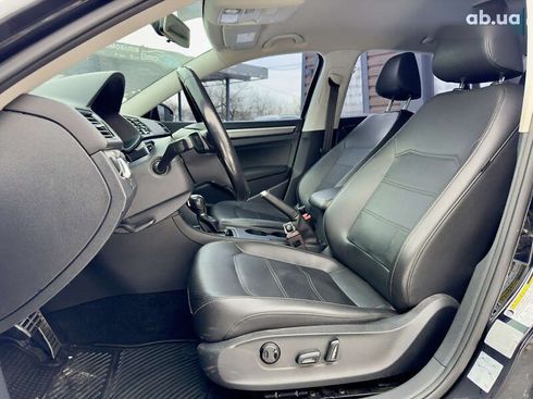 Volkswagen Passat 2017 - фото 19