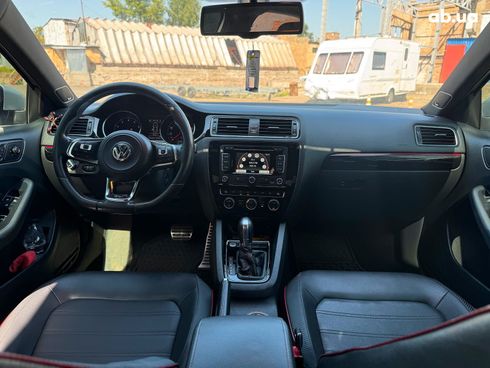 Volkswagen Jetta 2015 серый - фото 35