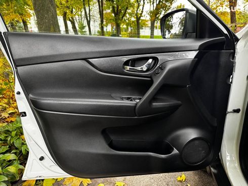 Nissan X-Trail 2016 белый - фото 12