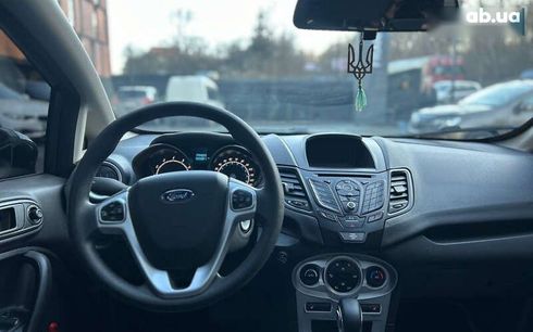 Ford Fiesta 2019 - фото 17