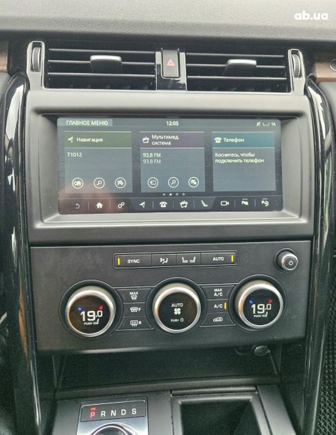 Land Rover Discovery 2018 серый - фото 12