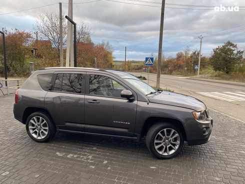 Jeep Compass 2015 серый - фото 7