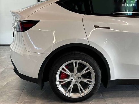 Tesla Model Y 2021 - фото 8
