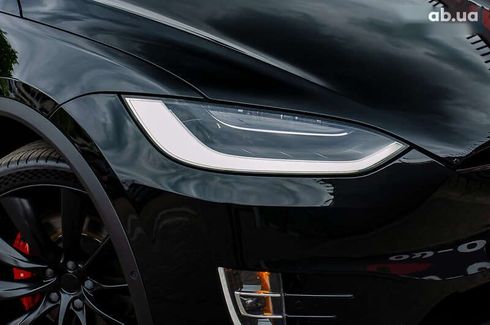 Tesla Model X 2019 - фото 12