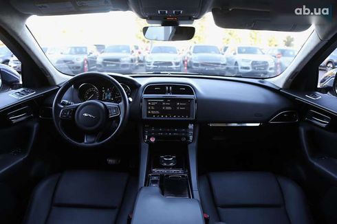 Jaguar F-Pace 2018 - фото 15